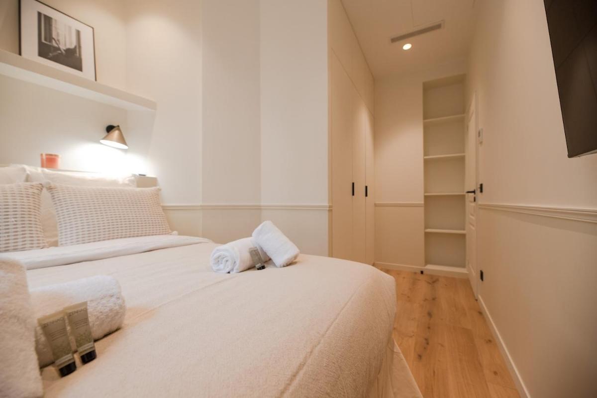 Luxury 3 Bedrooms Flat - Grands Boulevards * Parijs