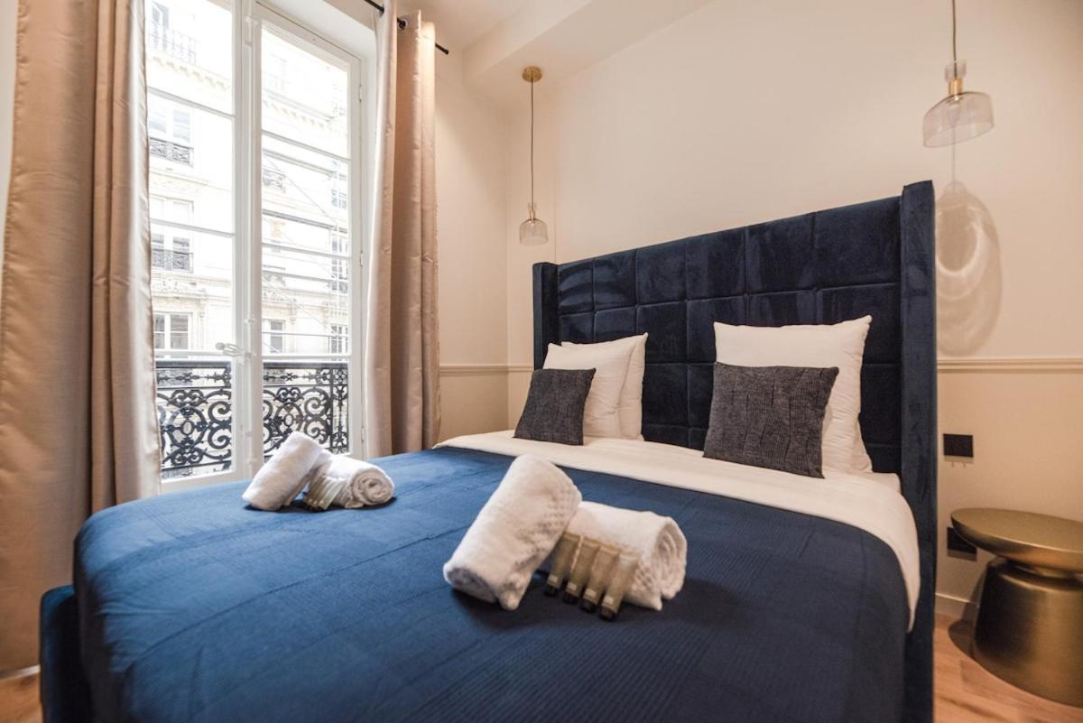 Luxury 3 Bedrooms Flat - Grands Boulevards Parijs