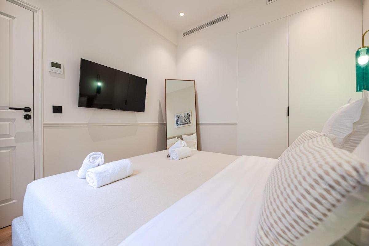 Luxury 3 Bedrooms Flat - Grands Boulevards * Parijs